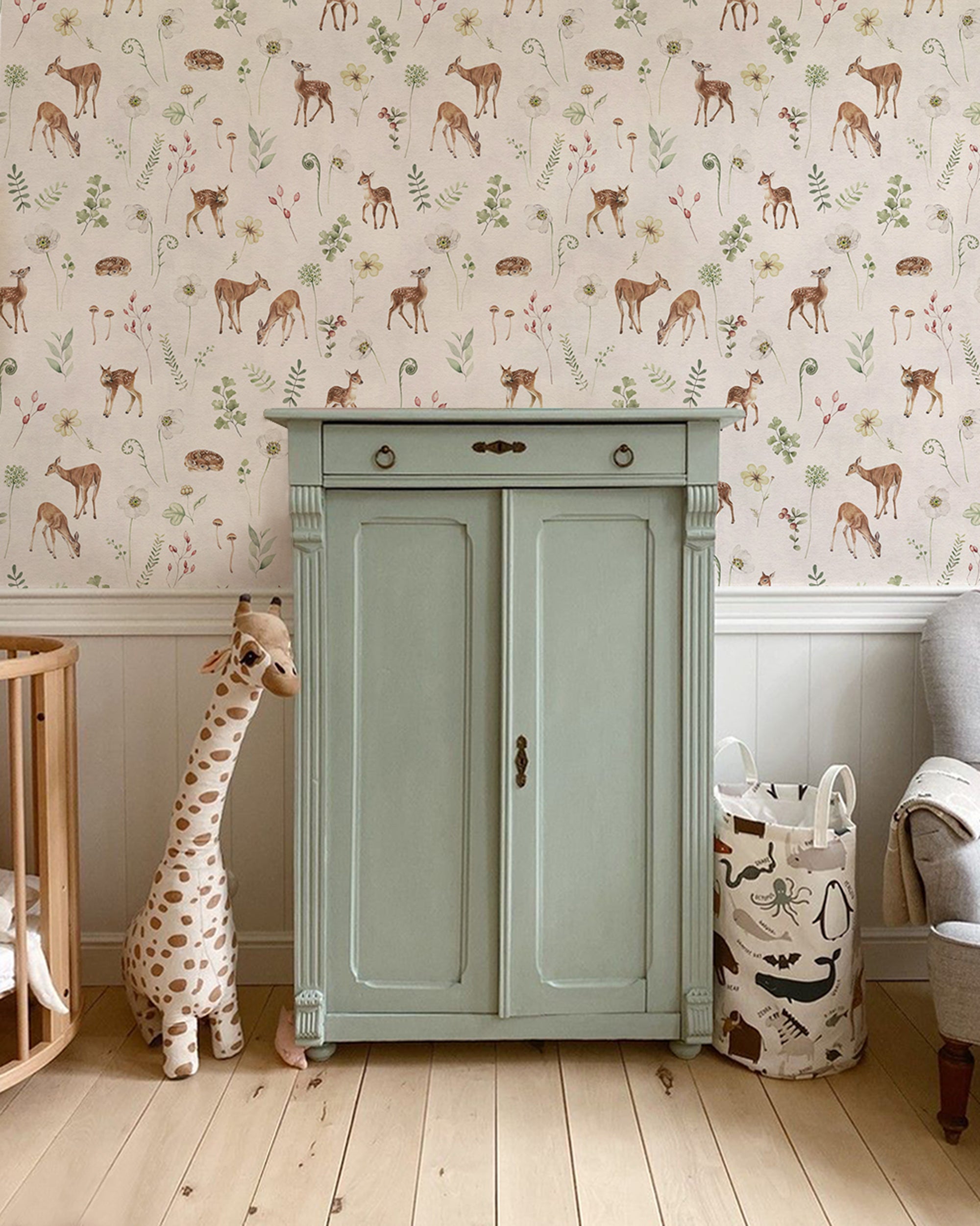 Dancing Deer White wallpaper animals vintage - Eclart Walls